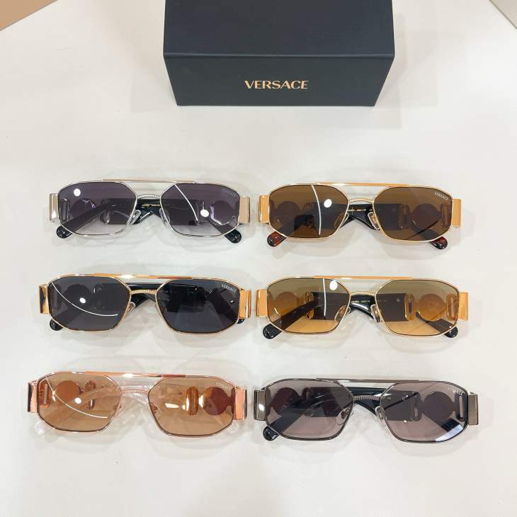Picture of Versace Sunglasses _SKUfw80235937fw